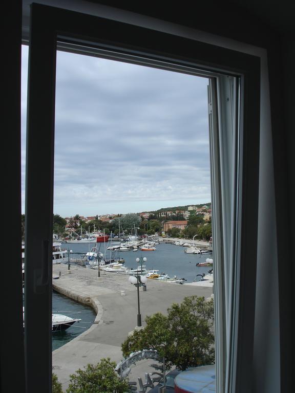 Apartment Ribica Krk Island Szoba fotó
